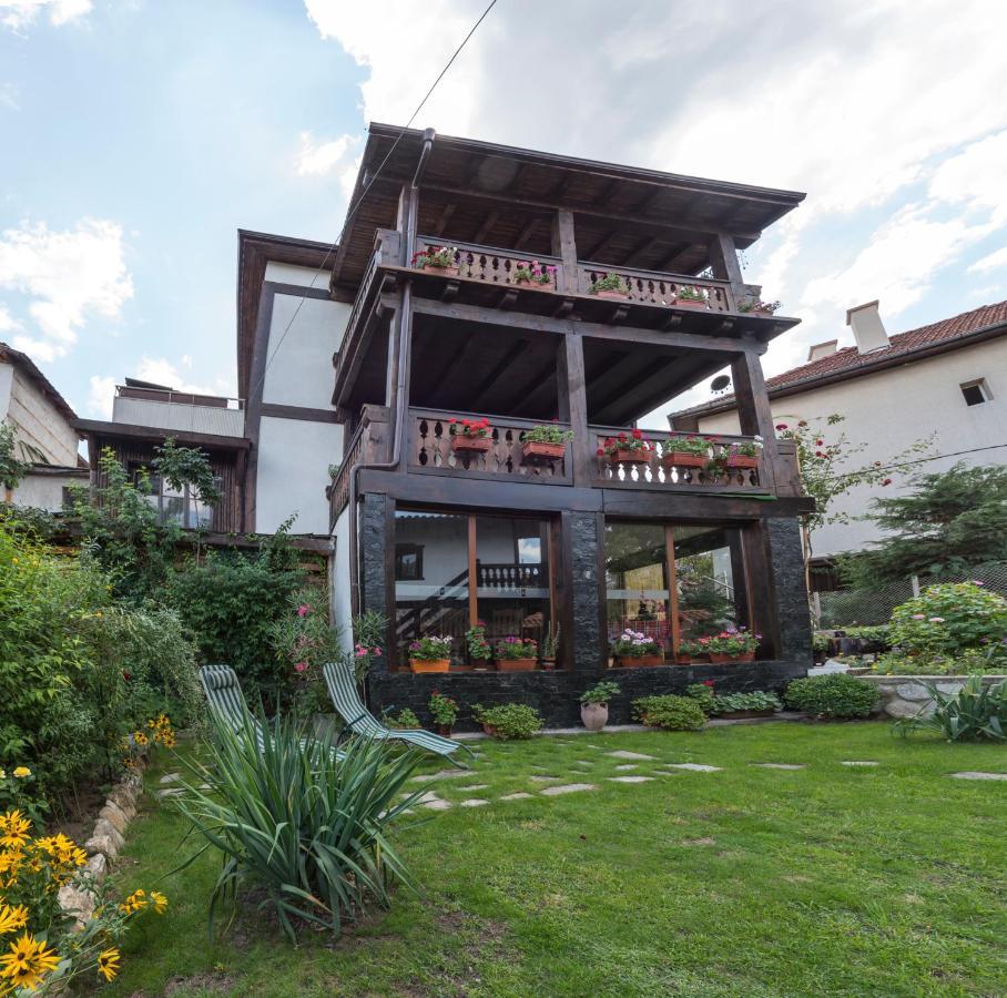 Oasis Guest House Dobrinischte Exterior foto